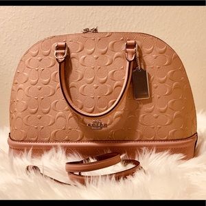 ❤️👛👜Authentic Coach Purse. 👛 👜